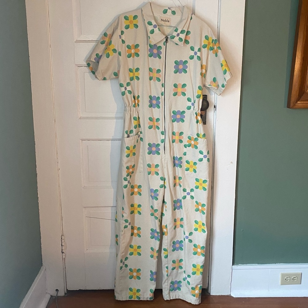 Noble XL Adult Utility Suit in Prairie floral print